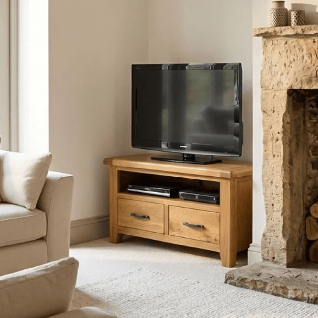 Hampshire oak tv Unit